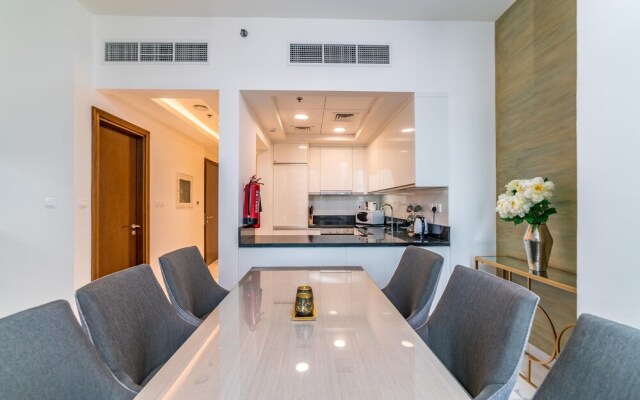Vacation bay Noura Tower