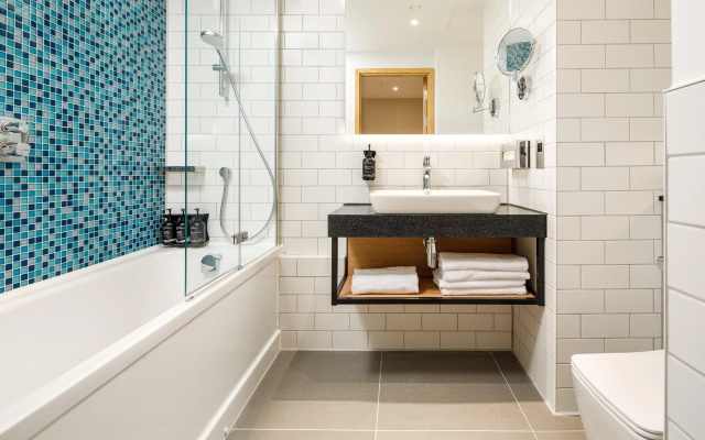 Holiday Inn Manchester Airport by IHG
