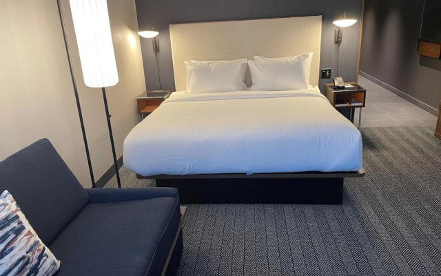 Courtyard by Marriott Montreal Midtown