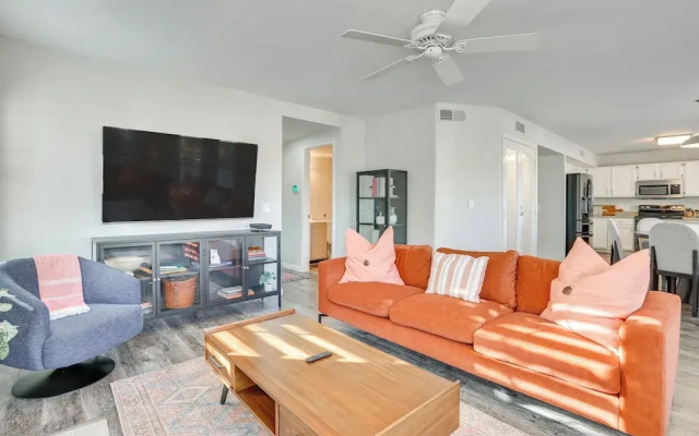 Hike & Golf! Cave Creek Retreat w/ Backyard Oasis