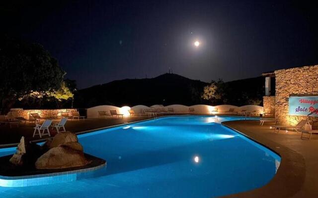 Monolocale Arianna con giardino privato e piscina