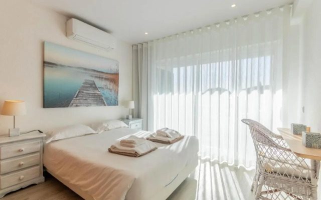 Apartment Julio Pomar, swimming pool