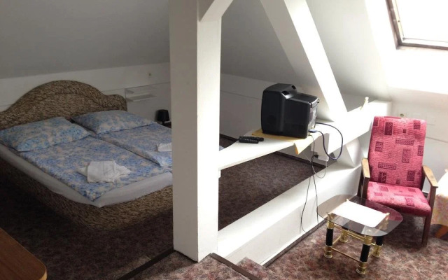 Restaurace A Penzion Klatovsky Dvur