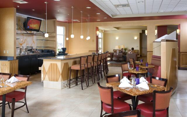 Holiday Inn & Suites Bakersfield by IHG