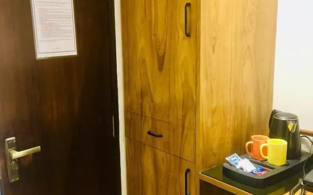 Half Hotel
