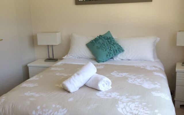 Mainsail Holiday Apartments