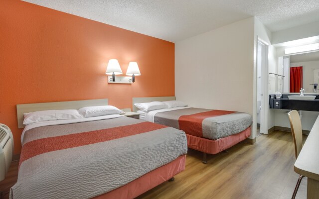 Motel 6 Tempe, AZ - Broadway - ASU