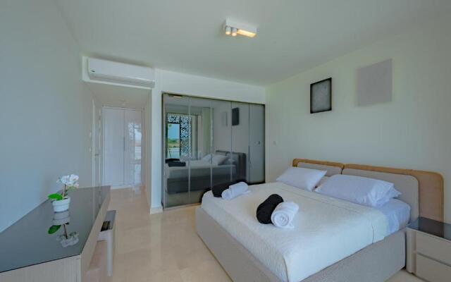 Seaview 3 BR with Beach & Pool access BBQ in Mangroovy