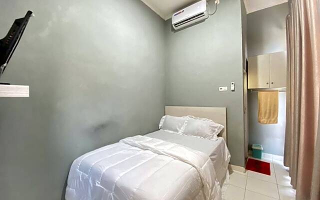 Pelangi Guest House Palembang RedPartner