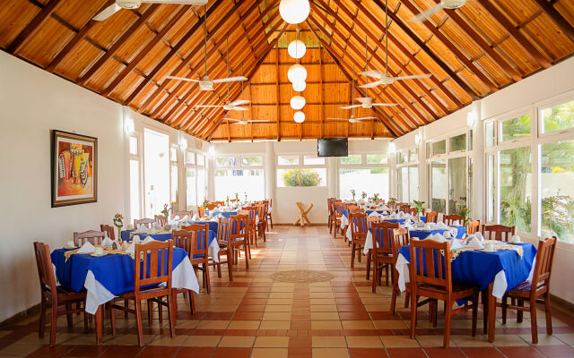 Sanha Plus Hotel