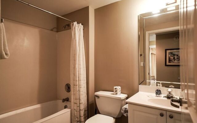 Barefoot Bliss - 3 Br condo by RedAwning