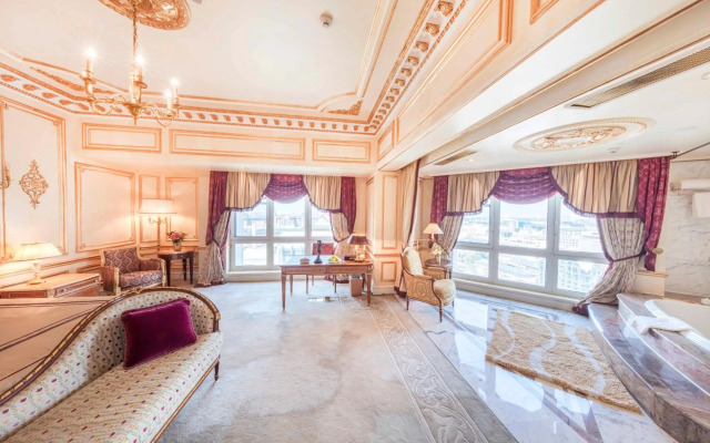 Legendale Hotel Beijing