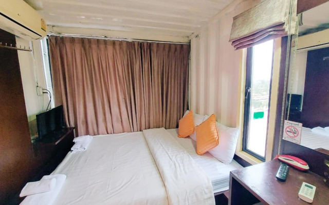 Retro Box Hotel