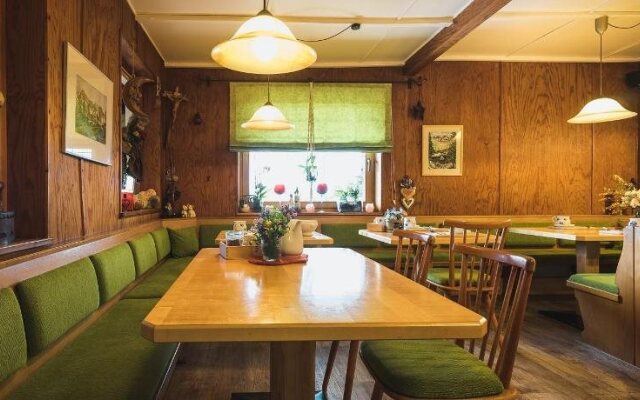 Pension Schwarzenbach