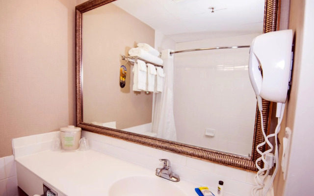 Holiday Inn Express Red Deer by IHG