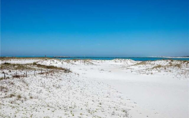 Seabreeze 5 Bedroom Home by RedAwning