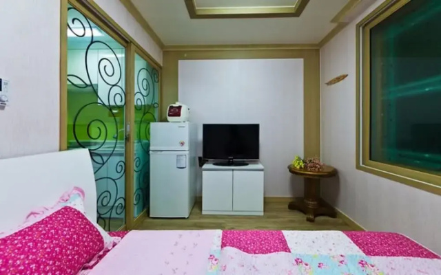Boryeong High Pension