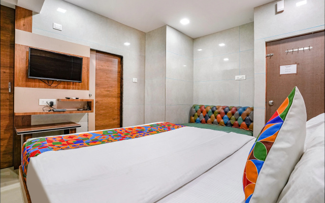 FabHotel White Gold