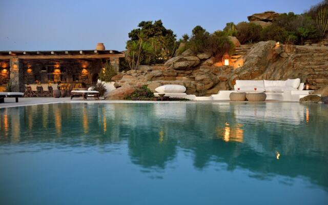 Immaculate 5-bed Villa in Klouvas - Villa Alkmini