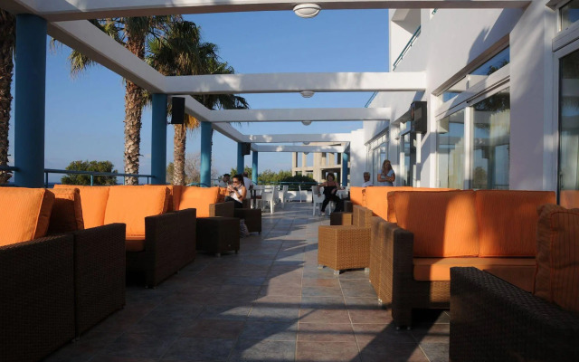 Irina Beach Hotel