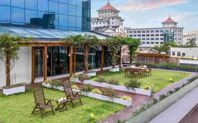 Yinzuo Garden Hotel
