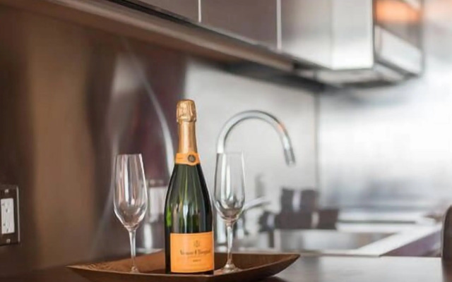 Luxury Suites at the Palms