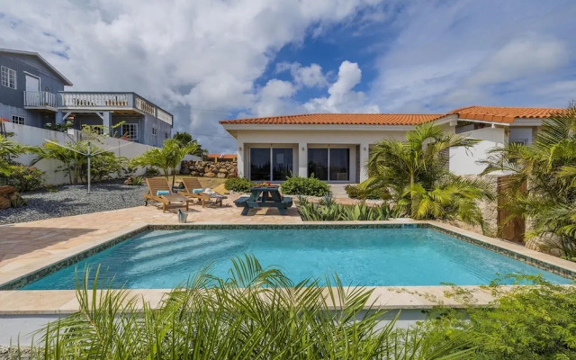 Breezy Cozy Retreat Arikok National Park Pool