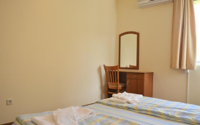 Family hotel Neptun Lozenets
