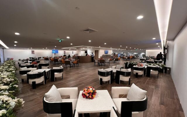 Skylight In-Terminal Hotel