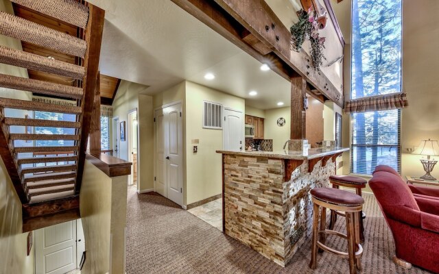 Newly Remodeled 2 Bedroom Townhome With Loft Townhouse by RedAwning