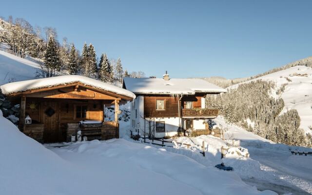 Chalet in Sankt Johann Near Ski Lift