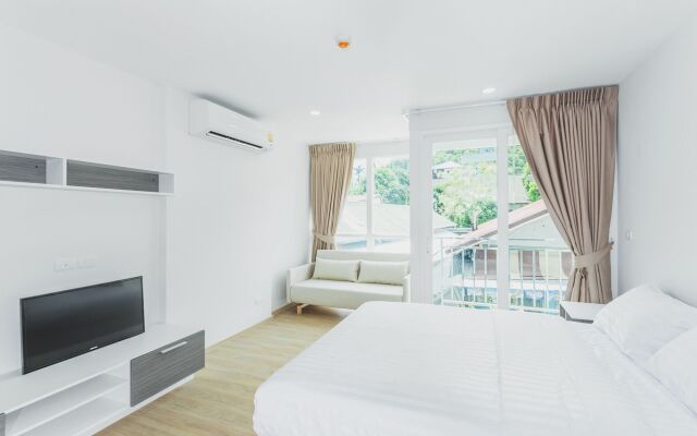 Condo in Kata in Ozone - Unit A205