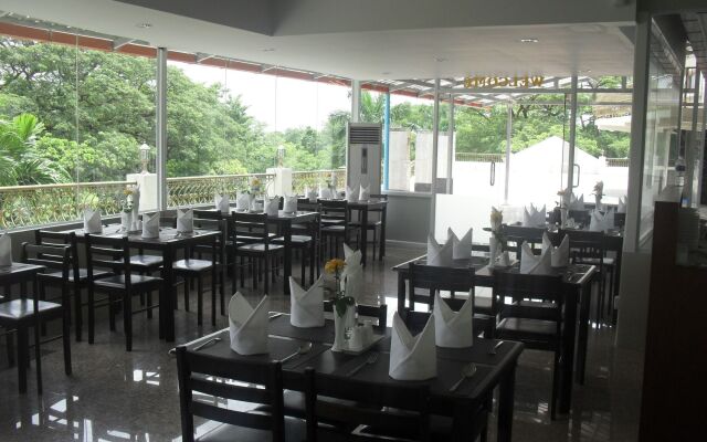 Yangon Airport Hotel