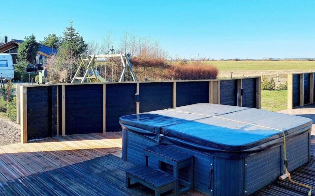 Luxurious Holiday Home in Jutland with Outdoor Hot Tub