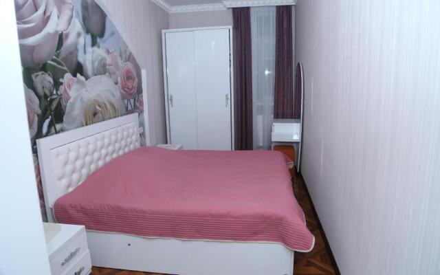 Apartament In Isani