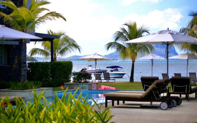 L'Escale Beachfront Luxury Suite By Dream Escapes