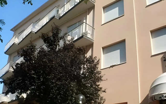 Hotel Dafne