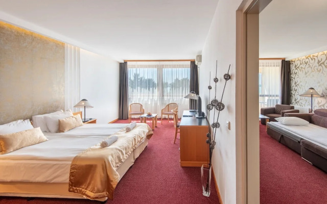 Club Tihany Hotel & Bungalók
