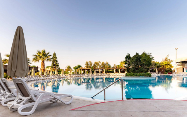 Seamelia Beach Resort Hotel & Spa