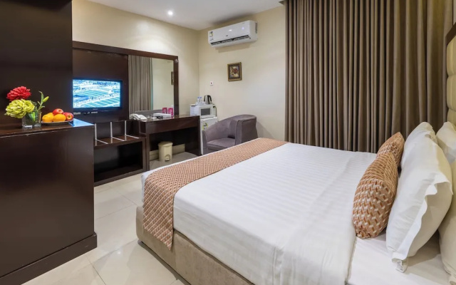 Sama Al Qasr Al Muhammadiah - Economic