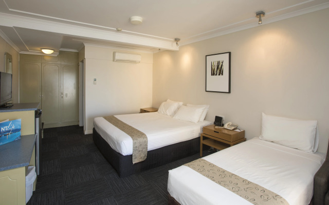 Stay at Alice Springs Hotel