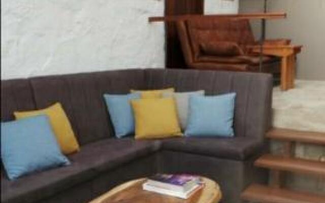 Bridge It - Suites & Views