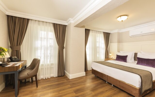 Meroddi La Porta Hotel
