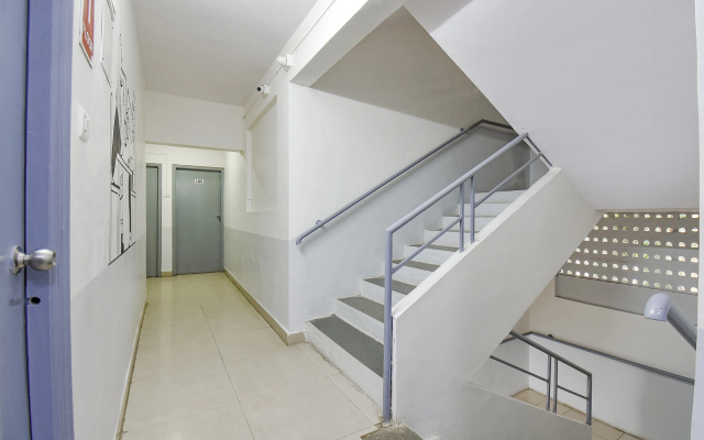 FabHotel Destiny Living