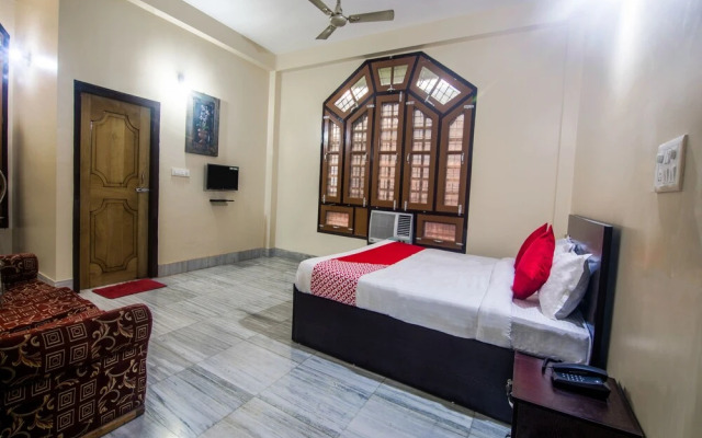OYO 12808 Victoria Villa