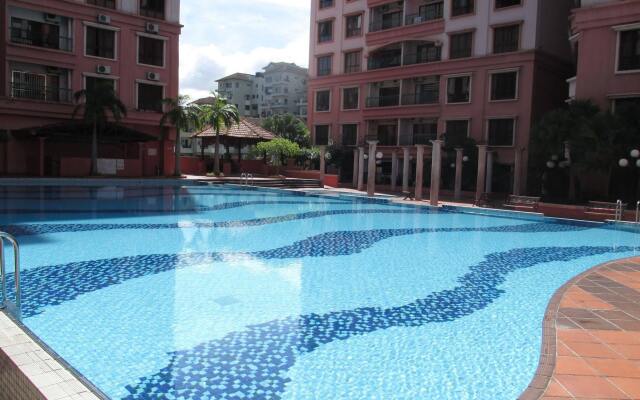 Marina Court Resort Condominium
