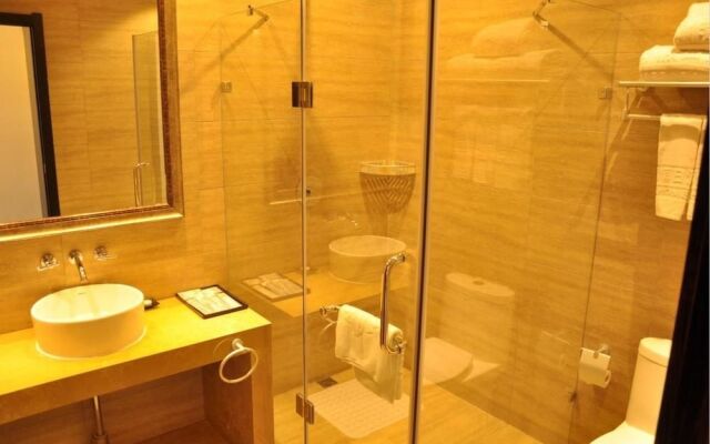 Jilin Junhe Holiday Hotel