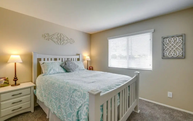 Charming Tempe Home w/ Pool & Putting Green!