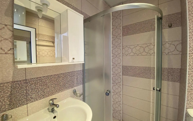 Private Cozy Studio Admiral Plaza C43