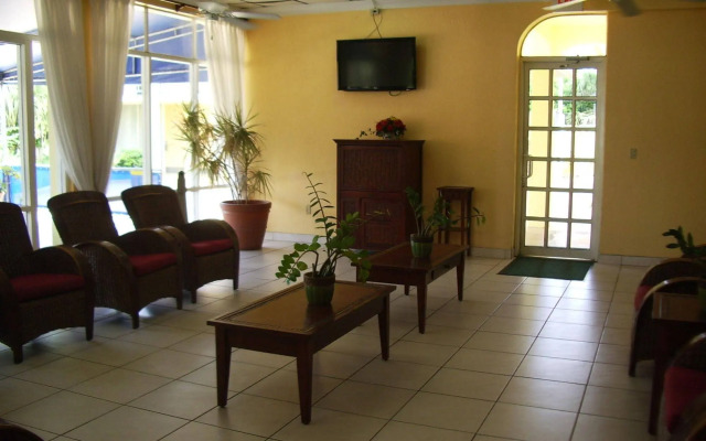 Royal Islander Hotel